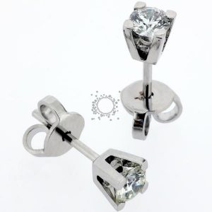 Μονόπετρα σκουλαρίκια με διαμάντια
