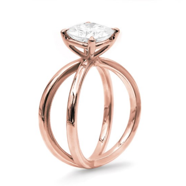 Ρομαντικό μονόπετρο δαχτυλίδι με στρογγυλό διαμάντι